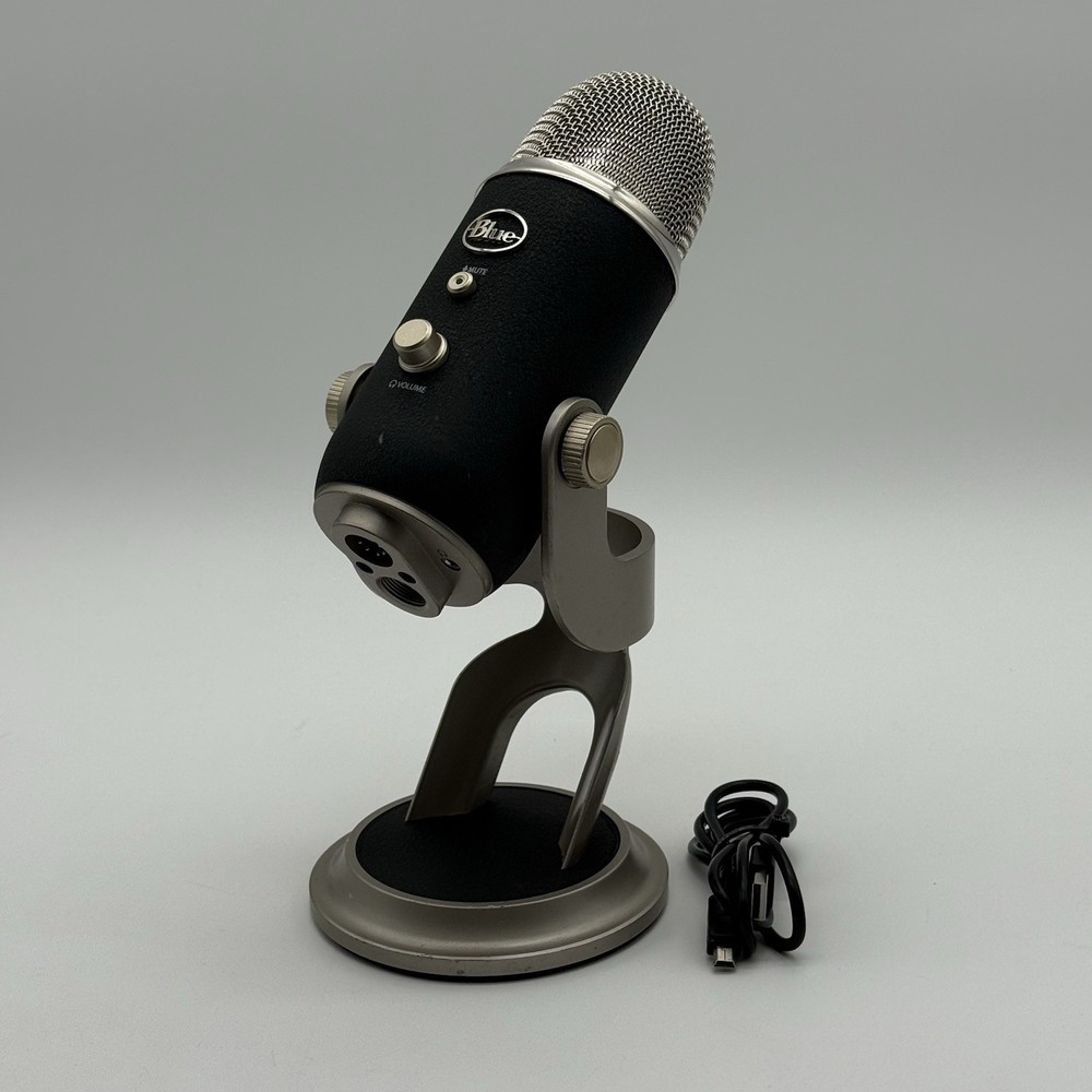 Blue Microphones Yeti Pro USB/XLR Condenser Microphone