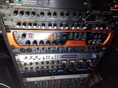 Avid Eleven Rack 2U Rack Multi-Effects Processor Reverb Delay Modulation Wah