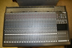 Mackie 32-8 / Good Condition