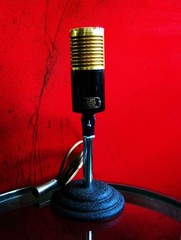 Vintage RARE 1950’s American DR332 dynamic / ribbon microphone w Snyder stand