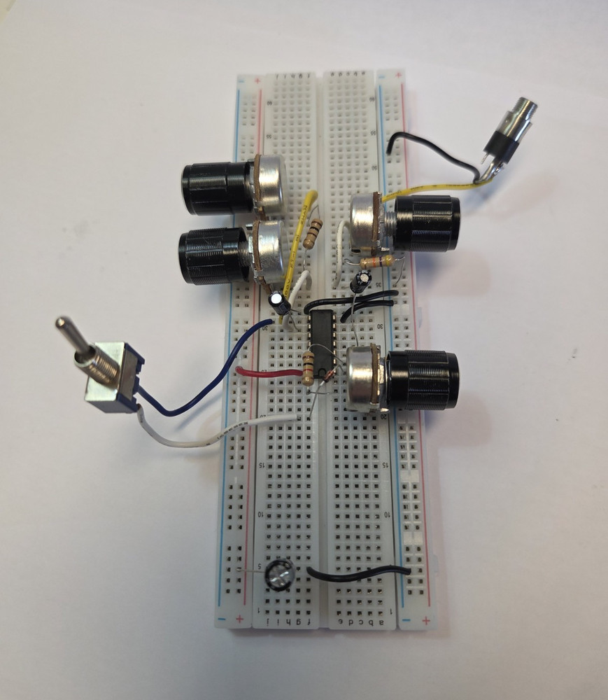 DIY Synth Project – Drone Synth With Sync Effect