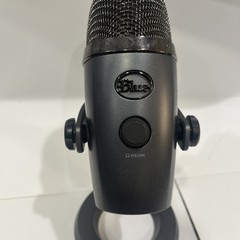 Blue Yeti X Professional Condenser USB Microphone A00104 888-000313 w/New Cord