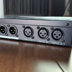 Behringer DCX2496 Digital Crossover, 24bit/96kHz, EQ, Delay & Limiter
