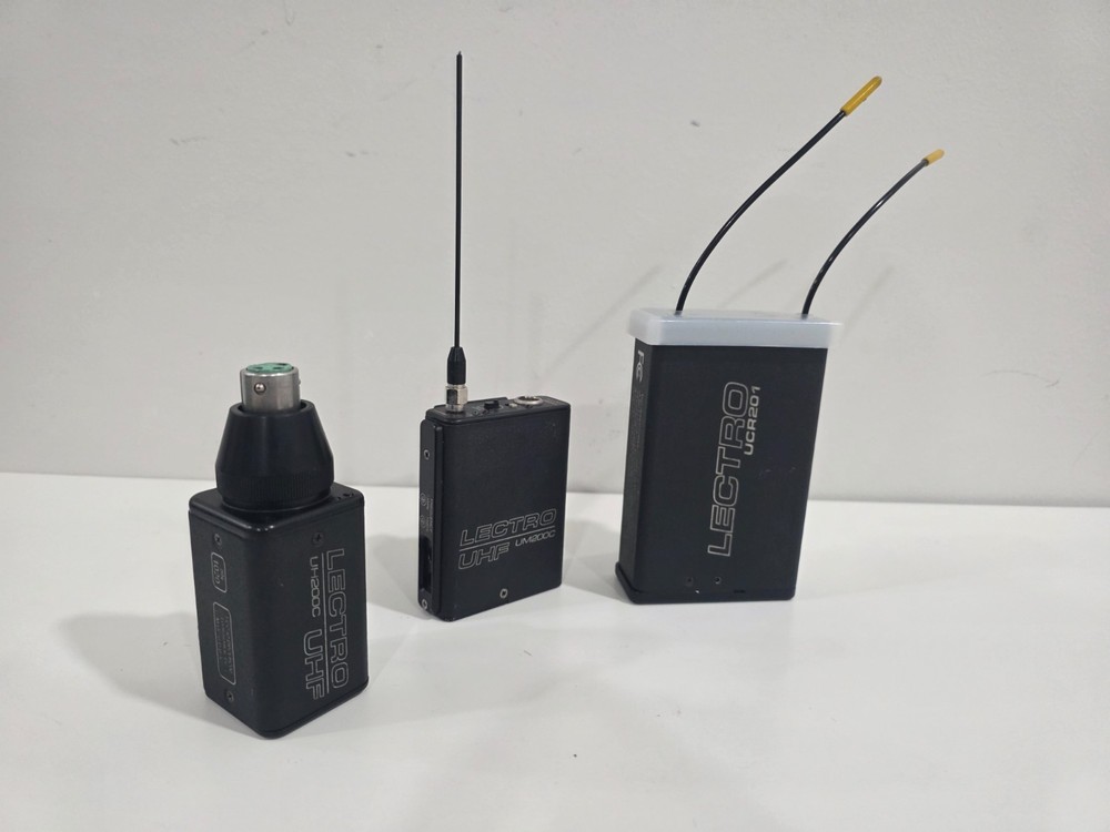 Lectrosonics Wireless Microphone System Lot UM200C UH200C UCR201 Receiver blk24