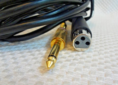 SHURE SM57-LC UNIDIRECTIONAL DYNAMIC LEGENDARY INSTRUMENT MICROPHONE w/ CABLE
