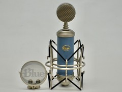 Blue Bluebird XLR Condenser Mic Cardioid w/ Shock Mount Pop Filter Box Excellent
