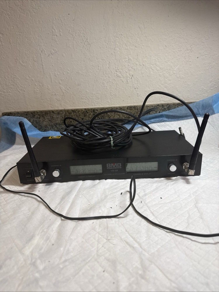 Untested Better Music Builder BMB VM-88 Dual Channel Wireless Microphone System