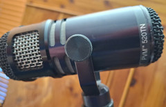 Peavey PVM 520TN Dynamic Microphone Made in USA W/ AKG Boom Stand, Cord & Clamp
