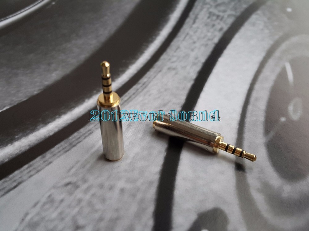 Audio Aux 2.5 mm to 3.5 mm Jack Adapter Male to Female with MIC Stereo Headphone