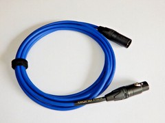 XLR MIC CABLE – MOGAMI 2549 (RED, BLUE, GREEN or YELLOW) – NEUTRIK Black/Gold