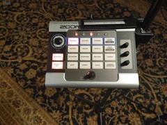 Zoom V3 Vocal Processor Microphone Stand Quick Mount