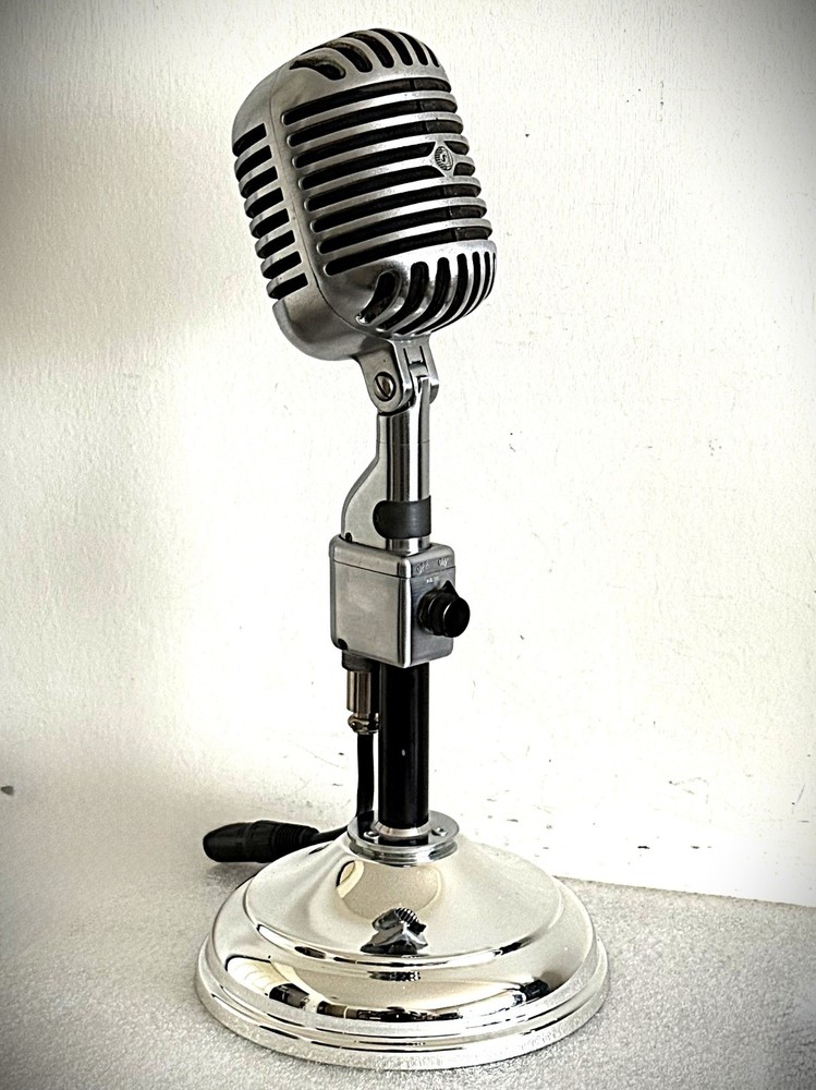 Vintage 1940s Shure 55 Dynamic Microphone, gorgeous & working, w/stand-cable