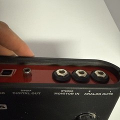 Line 6 TonePort UX2 USB Interface 6×2 Guitar Mic Vocal XLR Pre Amp Phantom Power
