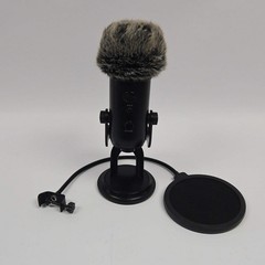 Blue Yeti 20Hz – 20kHz Condenser Studio Microphone 988-000229