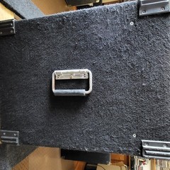 UNBRANDED 6 SPACE 14” BLACK CARPET COVERED AUDIO COMPONENT CASE – PRE-OWNED