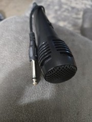 Wired Handheld/Stand-Held Microphone 1/4 in TS Plug On/Off Switch Black