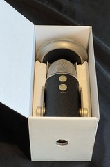 Blue Yeti Pro USB XLR Condenser Microphone Complete Box Barely Used Tested