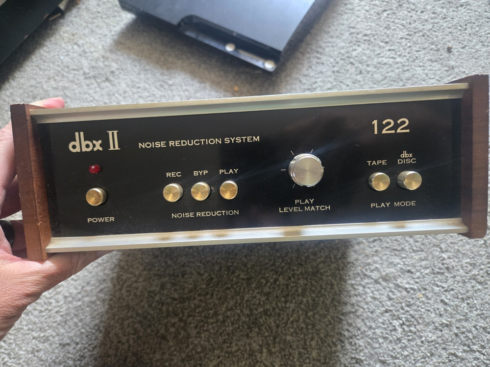 dbx II 122 2-Channel Noise Reduction System Tape/Disc Mode RCA In/Out