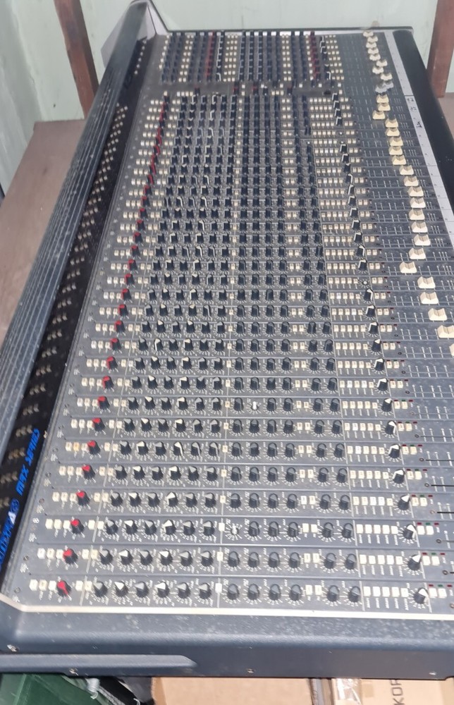 SoundTracs Mrx32 32-Channel Analog Mixer & POWER SUPPLY (Pickup Only)