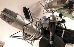 2 Two SAMSON C01U Studio Condenser Microphones w/ Stands, Shock Mounts, Working