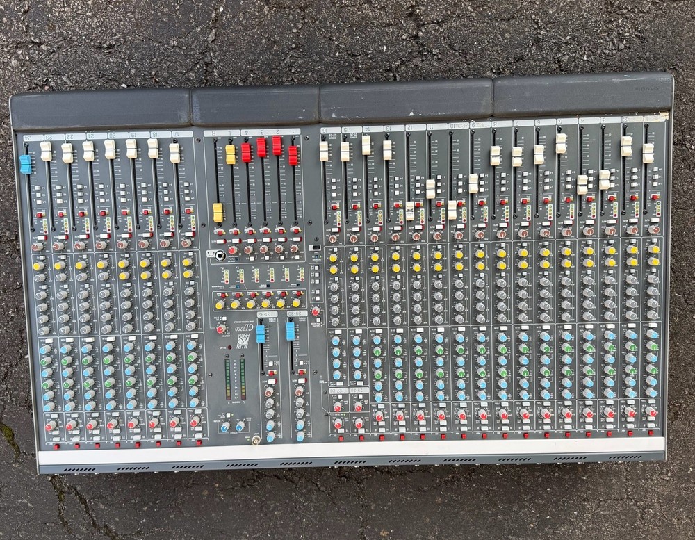 Allen & Heath GL2200 32 Channel Mixing Board – Tested