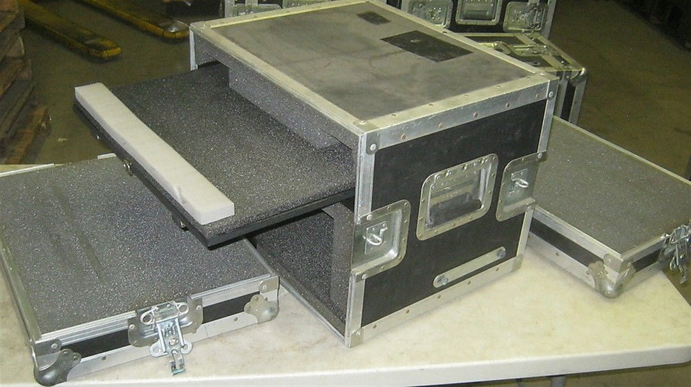 Double Ended 25x22x17 Anvil Computer Work Station Case Slid Out Keyboard Shelf