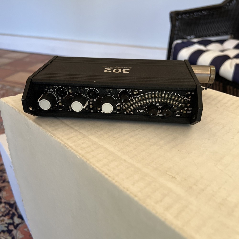 Sound Devices 302 3-Channel Field Audio Mixer – Very Good – See Description