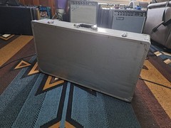 Aluminum Hard Case w/ Carry Handle & Foam Interior, Large 32x12x6 Silver