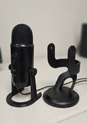 Low profile stand for Blue Yeti