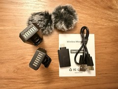 Wireless Clip-On Microphone 2TX 1RX Lightning for iPhone/iPad Noise Cancel