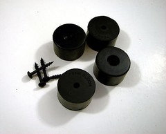(4 PACK) PENN ELCOM 1″ x 1-9/16″ Rubber Feet for Amp/ Case/ Speaker – F1686/25