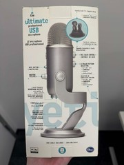 Open Box New Yeti Blue Microphone – Silver edition