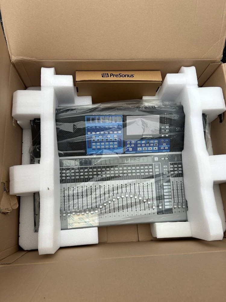 PreSonus StudioLive 32 – Series III (Discontinued) 46×26