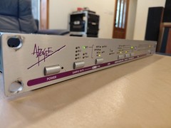 Apogee Rosetta 800 8-channel 24 bit – 192 kHz, AD/DA Converters w/ exp. cards