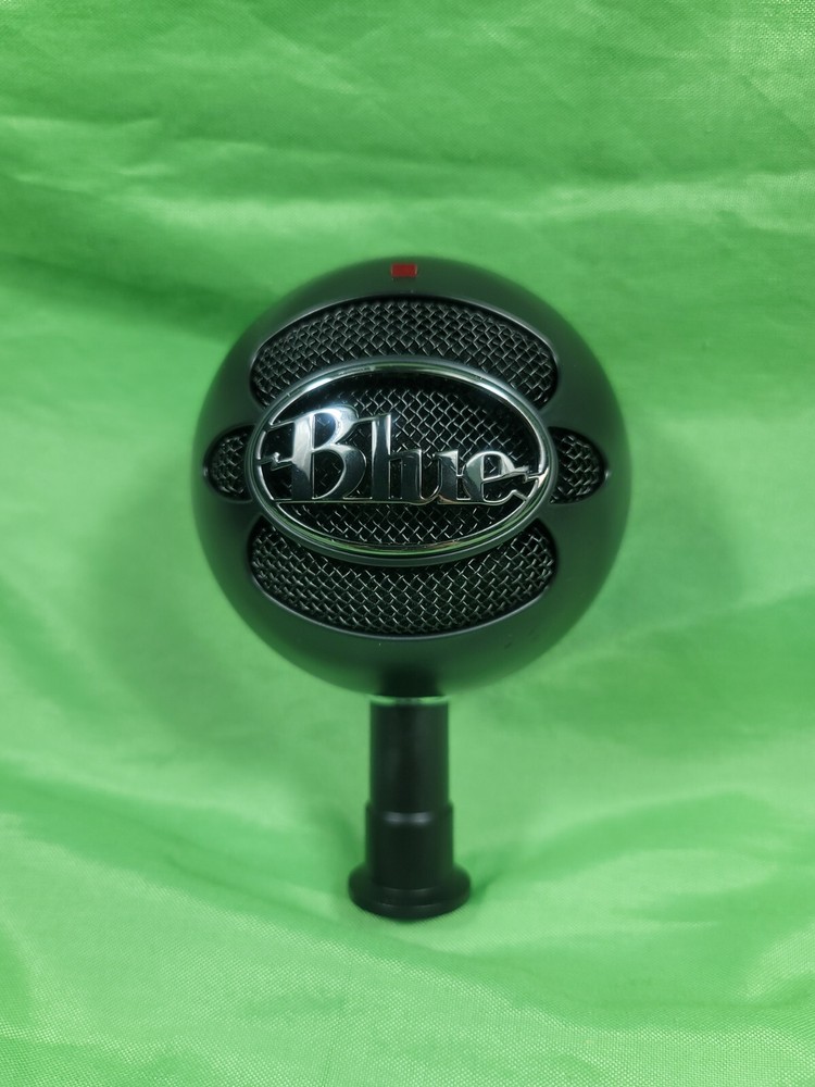 Blue Snowball USB Wired Condenser Microphone – Works Great, No Stand Plug & Play