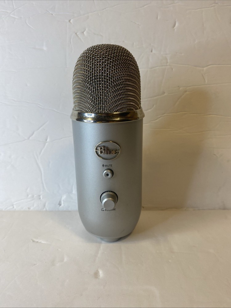 Blue Yeti USB Microphone Silver THX Certified Condenser Mic Tested Working.