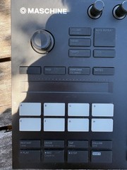 Native Instruments MASCHINE MK3 MIDI Controller