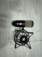 AKG P220 Studio Condenser Microphone (Used)