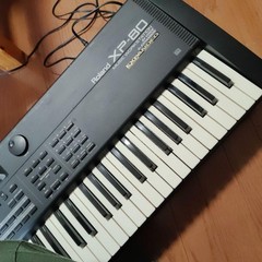 ROLAND XP-80 SYNTHESIZER TESTED WORKING FDD OK SR-JV80-02 INSTALLED AS IS