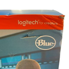 NEW Logitech Blue Yeti USB Microphone Silver Gaming Streaming Podcast 988-000103