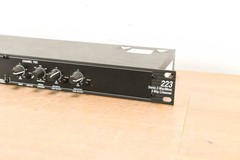 dbx 223 Stereo 2-Way / Mono 3-Way Crossover CG01242