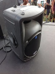 1 Mackie SRM 450 Powered PA Speakers SRM450