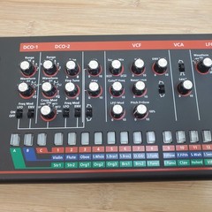 Roland JX-03 Boutique Synthesizer Sound Module