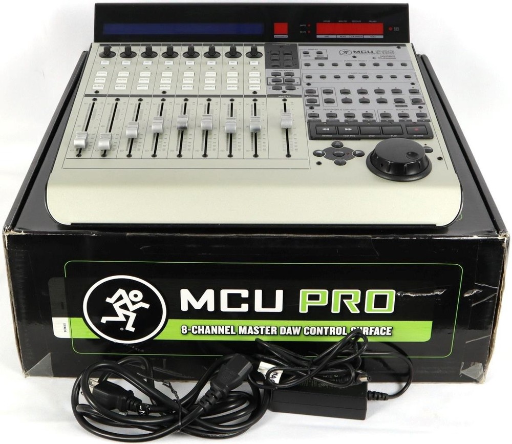Mackie MCU Pro Universal DAW Control Surface