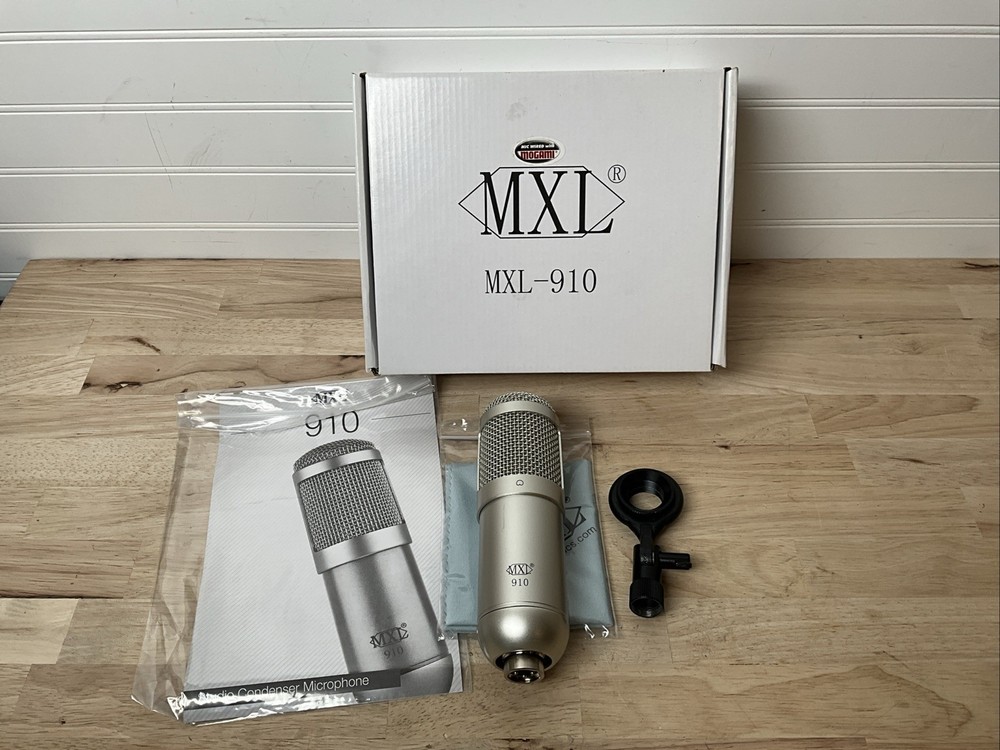 MXL Mics MXL 910 Voice/Instrument Condenser Microphone