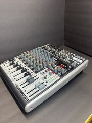 Behringer Xenyx X1204USB 12-Input Mixer USB Audio Interface With Hard Case