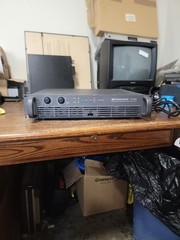 EV/Dynacord P-1050 Power Amplifier 500/500w For Parts, Is In Protect Mode