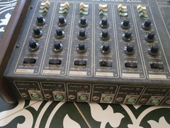 TRAYNOR 6400 MIXER AMPLIFIER 6 CHANNELS – GOOD CONDITION Tested