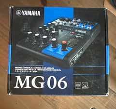 Yamaha MG06 6-Channel 2-Bus Desktop Mixing Console w/ D-PRE, XLR In