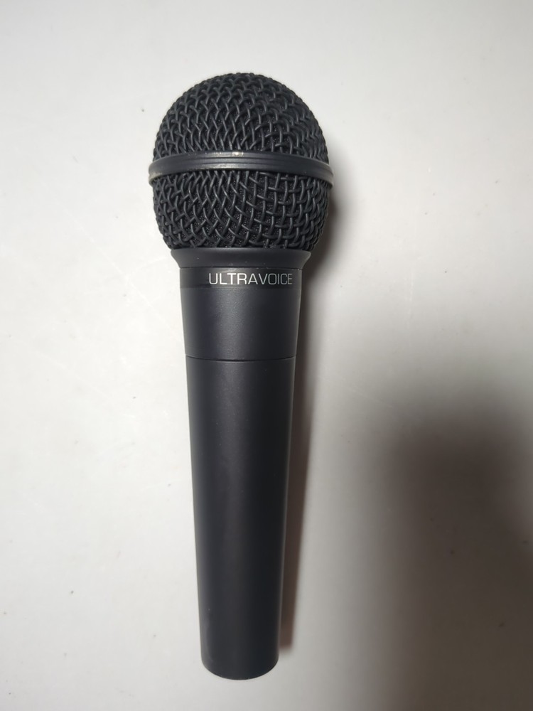 Behringer Ultravoice XM8500 Dynamic Microphone